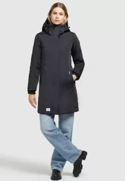 Titelseite -Khujo Geschäft 7b72edf3ce1f484cbf0028170971b017