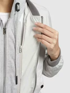 Khujo Blouson "Persee" In Weiß/ Grau -Khujo Geschäft khujo blouson persee in weiss grau 6