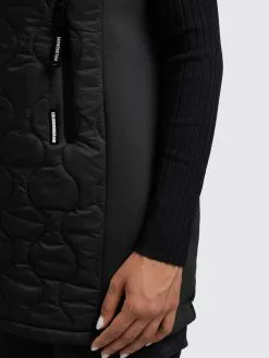 Khujo Weste MALIN In Schwarz -Khujo Geschäft khujo weste malin in schwarz 7