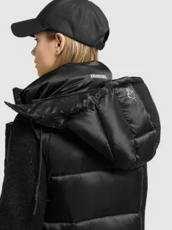 Khujo Weste TOURIN SATIN In Schwarz -Khujo Geschäft khujo weste tourin satin in schwarz 7